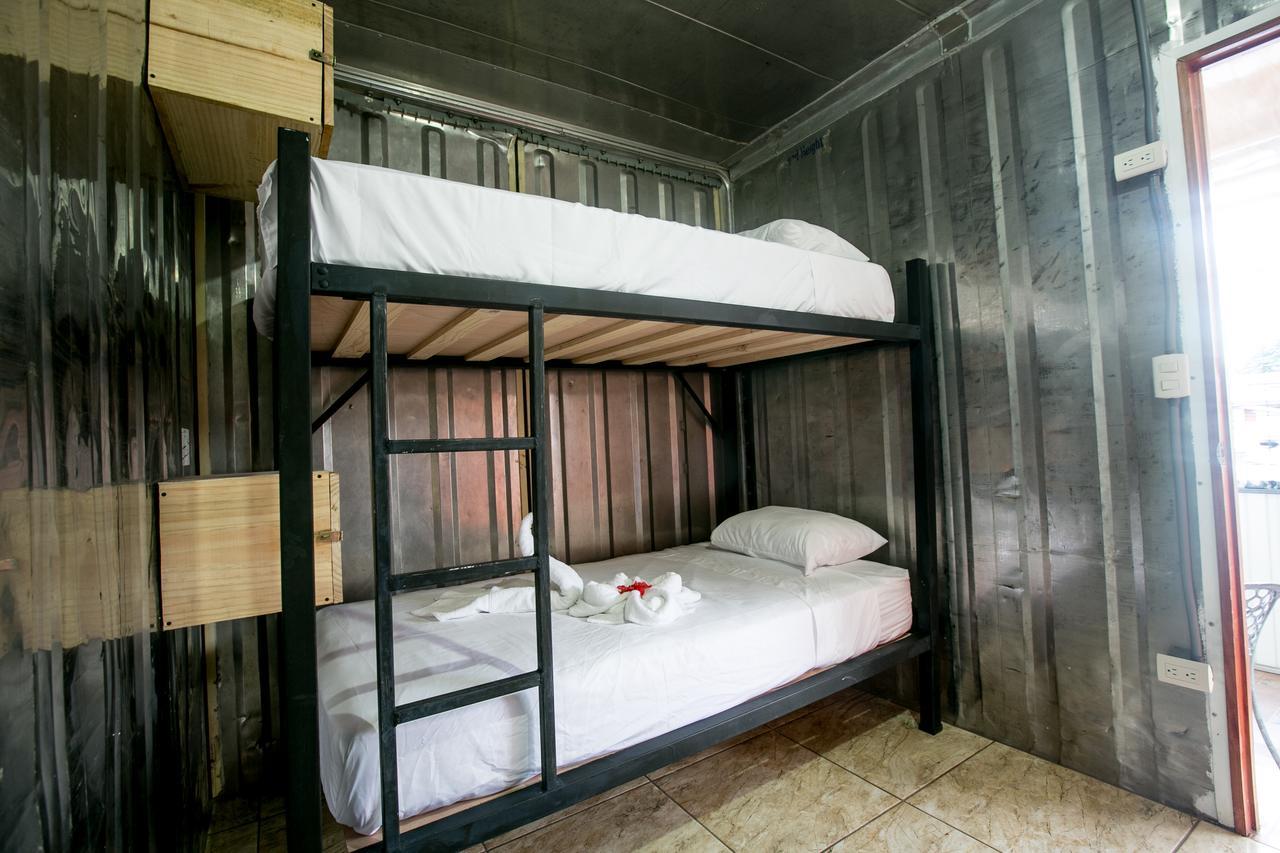 Arenal Container Hostel La Fortuna Extérieur photo
