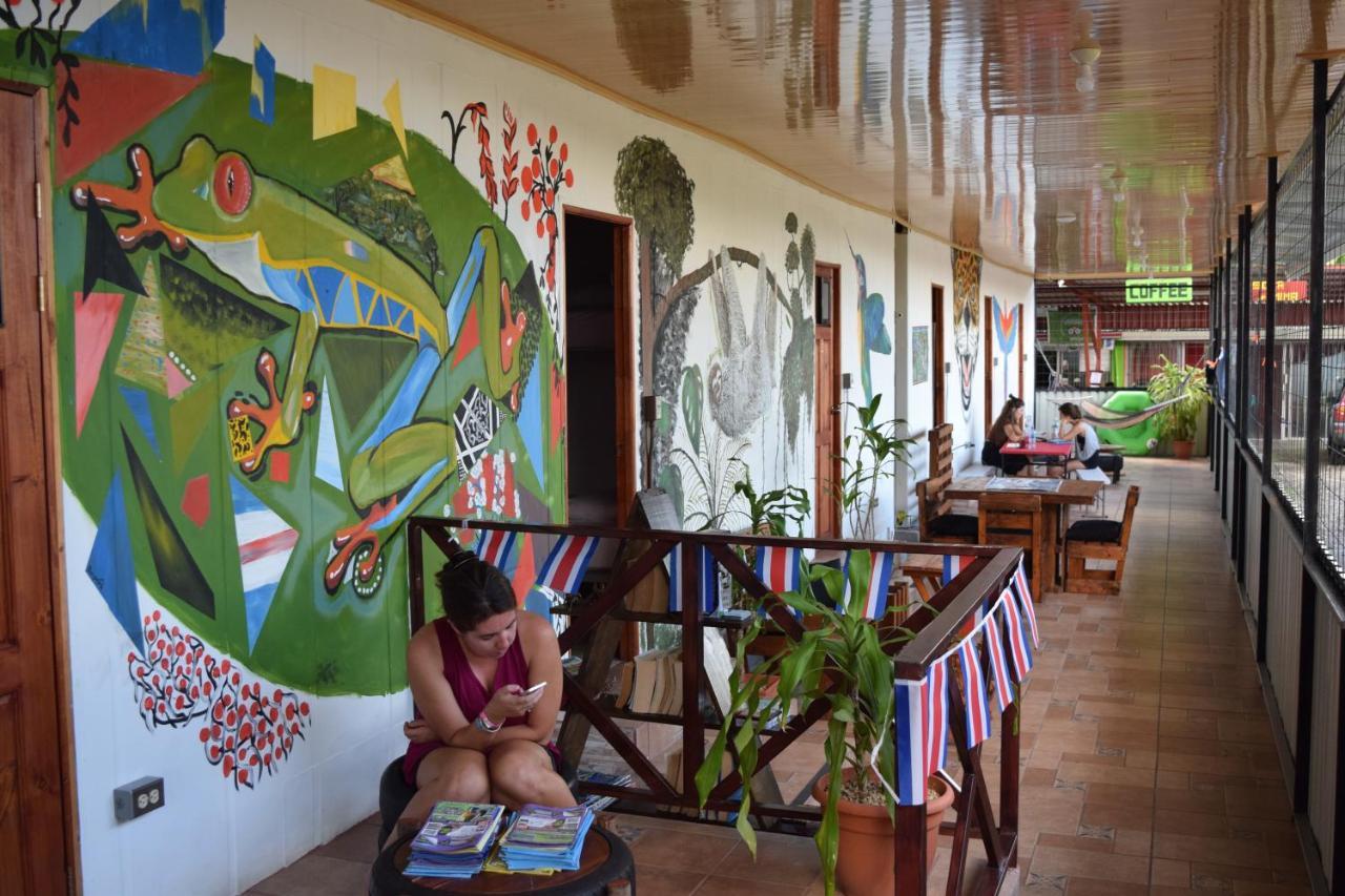 Arenal Container Hostel La Fortuna Extérieur photo