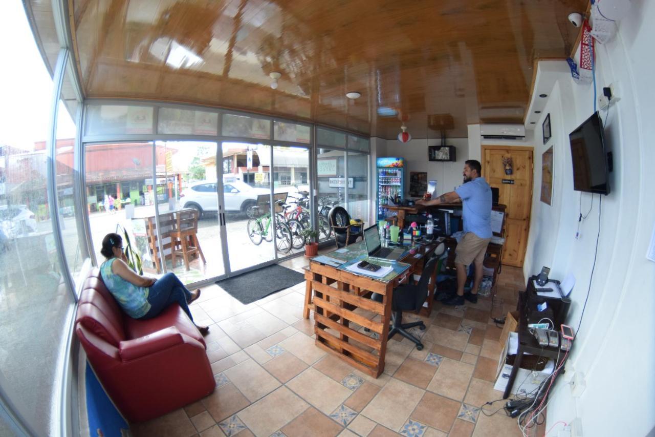 Arenal Container Hostel La Fortuna Extérieur photo